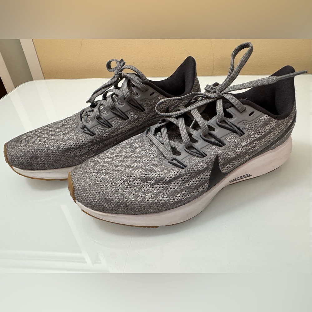 Nike Women's Gray Athletic Running Shoes